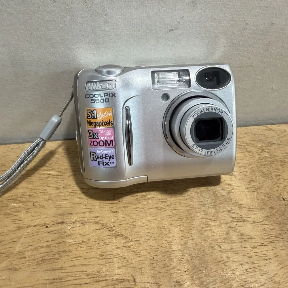 Nikon Coolpix 5600 5.1MP Digital Point & Shoot Camera Tested Y2K 2000s